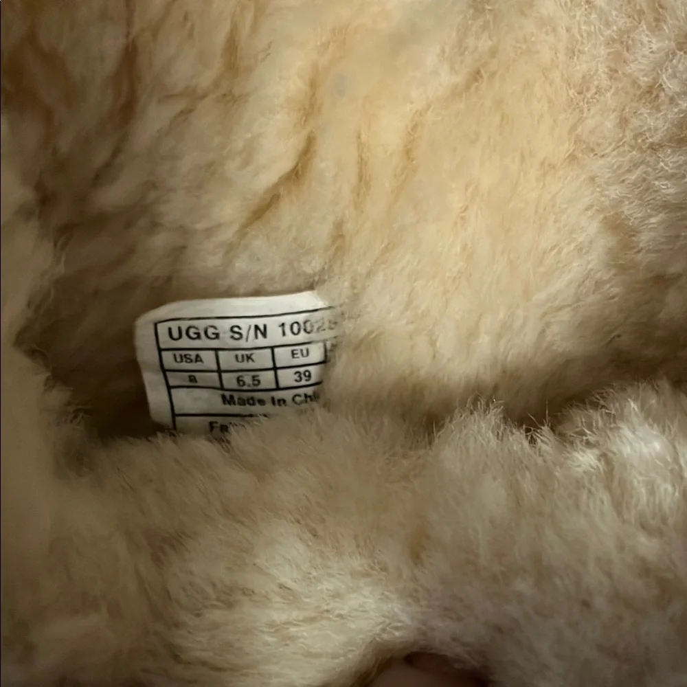 Ugg Silver Boots with Fur Lining Size 8
